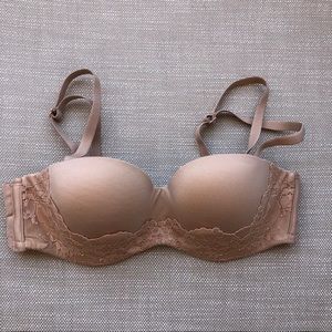 Victoria’s Secret nude lace strapless bra 32B